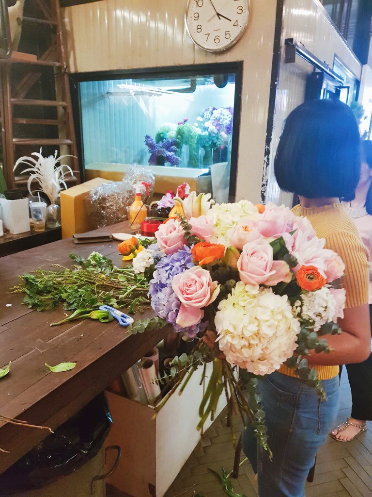如果到了曼谷就來感受熱帶的花藝氛圍 Floral Cafe' at Napasorn